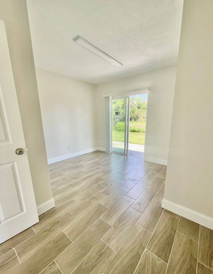 Apartment for rent at 4211 Maine St, Lake Worth, FL 33461