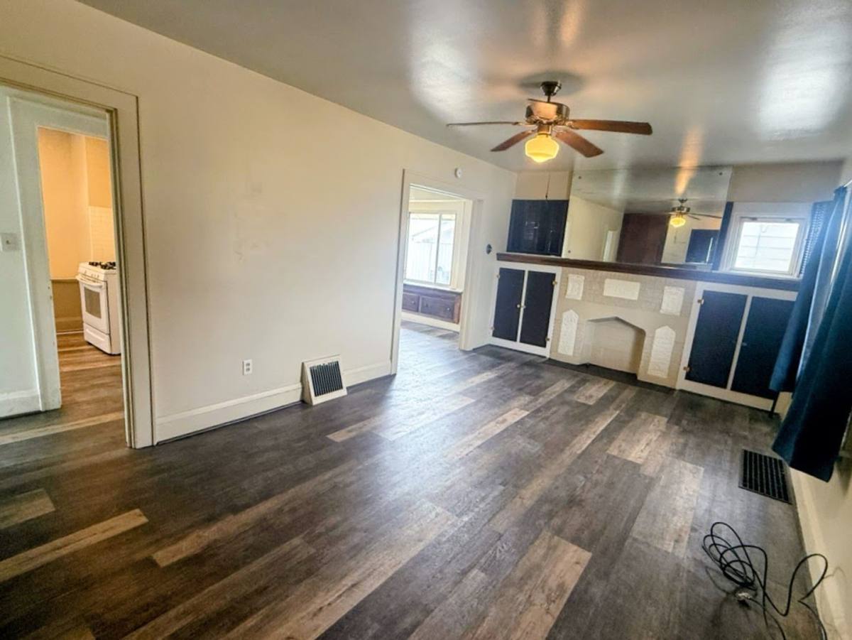 House for rent at 36 W Wilbeth Rd, Akron, OH 44301