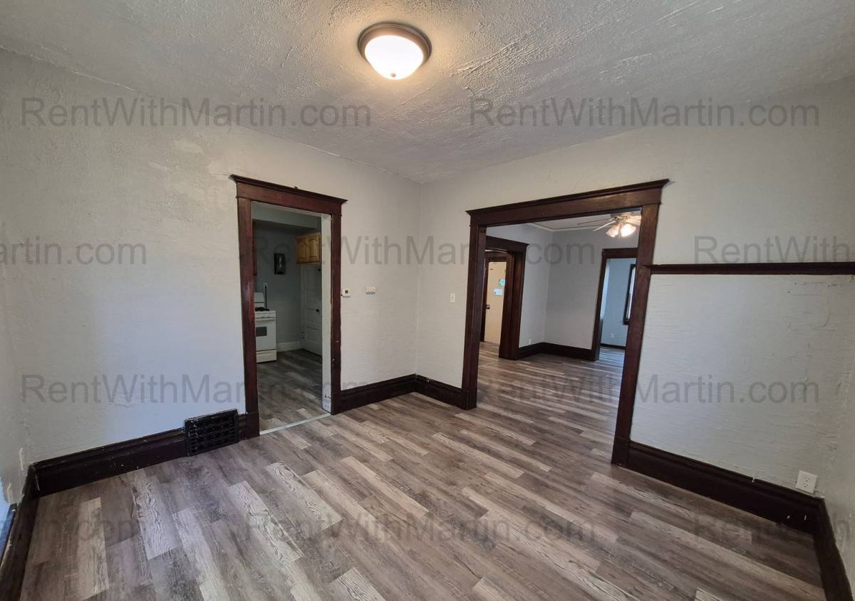 House for rent at 1107 Mulberry St, Waterloo, IA 50703