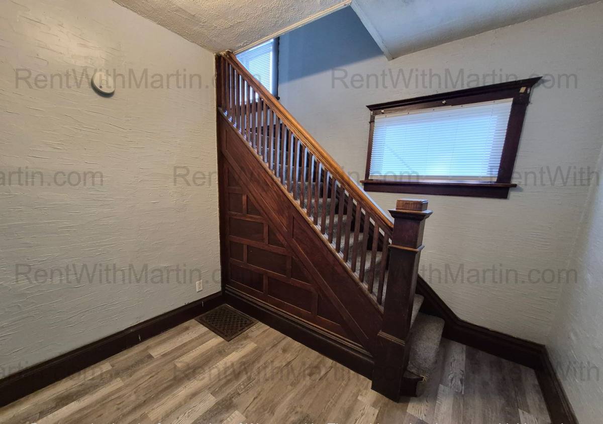 House for rent at 1107 Mulberry St, Waterloo, IA 50703