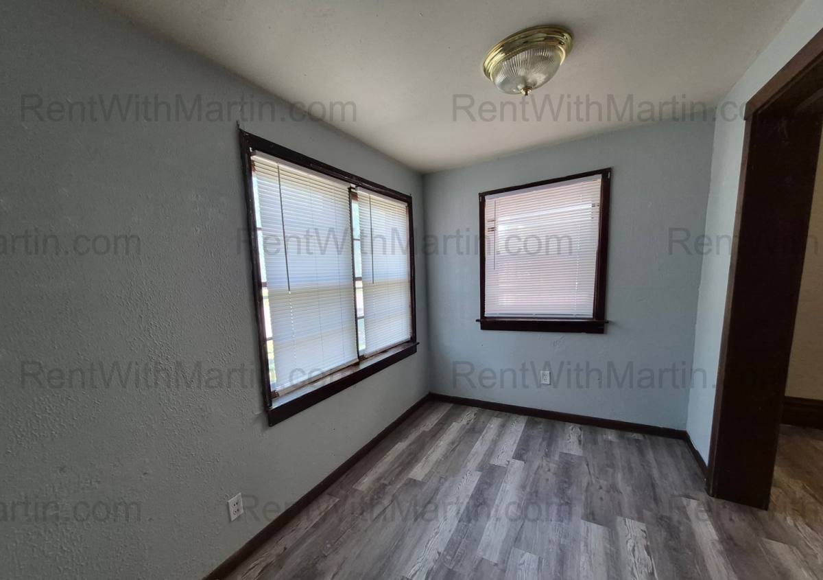 House for rent at 1107 Mulberry St, Waterloo, IA 50703