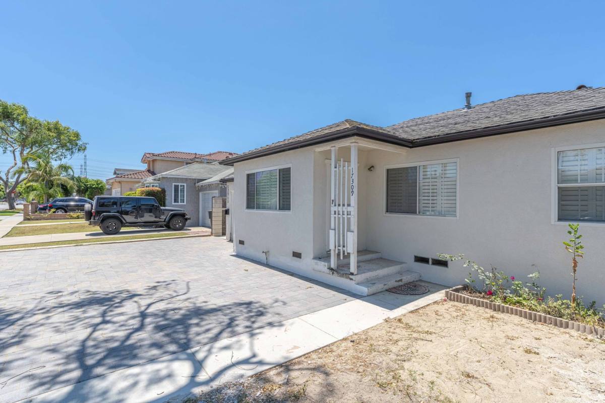 House for rent at 17309 Elgar Ave, Torrance, CA 90504