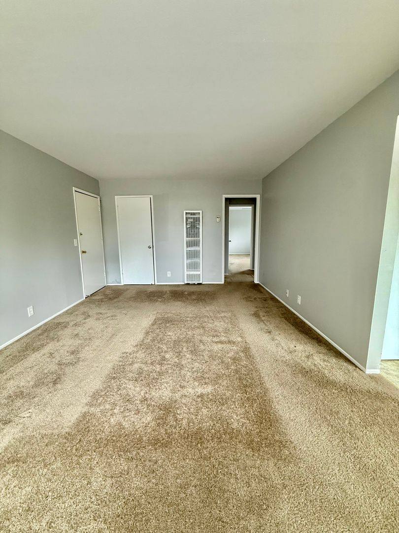 Apartment for rent at 200 W Hamilton Ave, Campbell, CA 95008