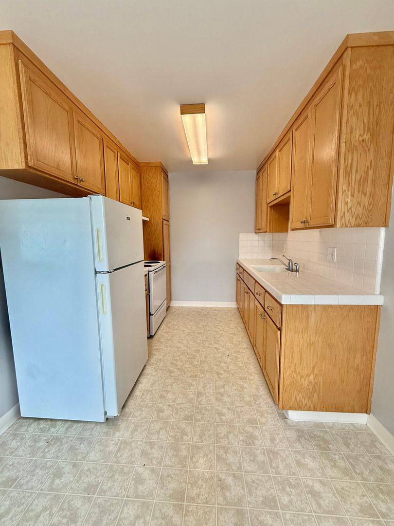 Apartment for rent at 200 W Hamilton Ave, Campbell, CA 95008