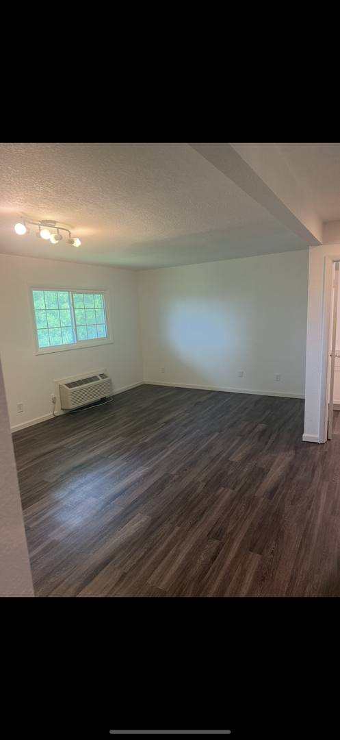 Apartment for rent at 1416 Gilbert St, Charles City, IA 50616
