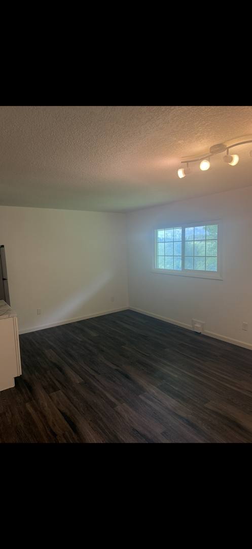 Apartment for rent at 1416 Gilbert St, Charles City, IA 50616