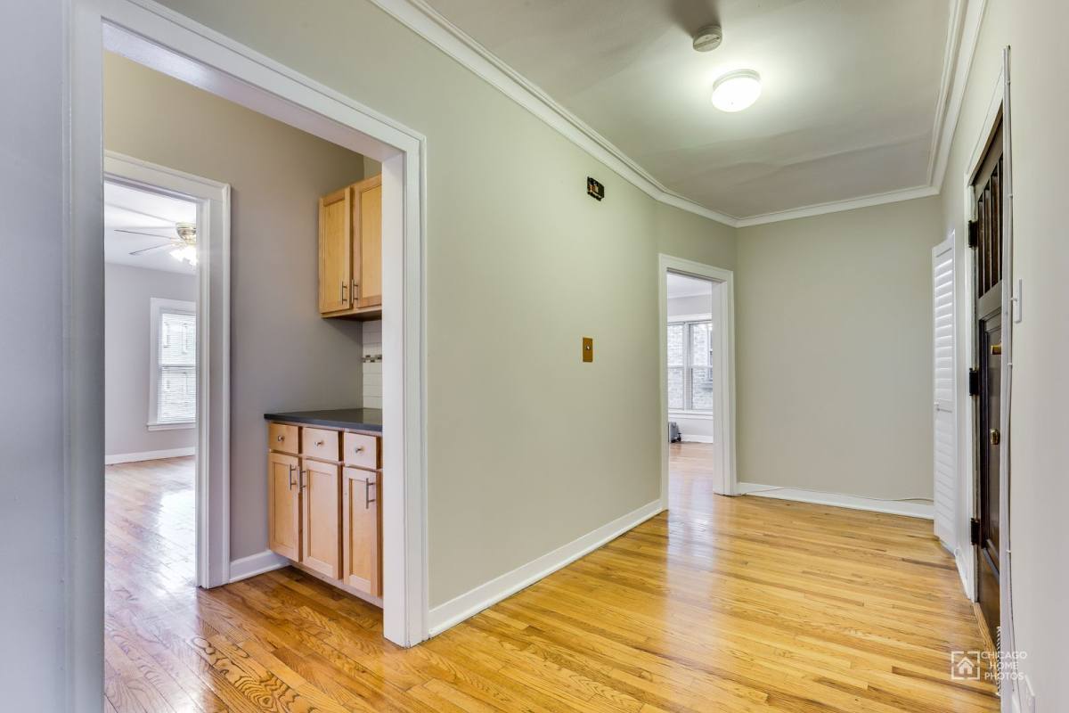 Apartment for rent at 918 Judson Ave, Evanston, IL 60202