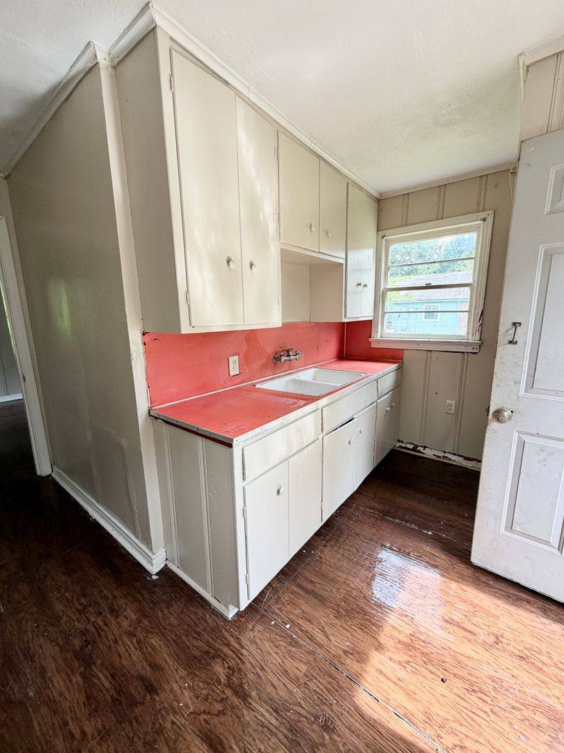 House for rent at 3551 1 2 W College St, Shreveport, LA 71109