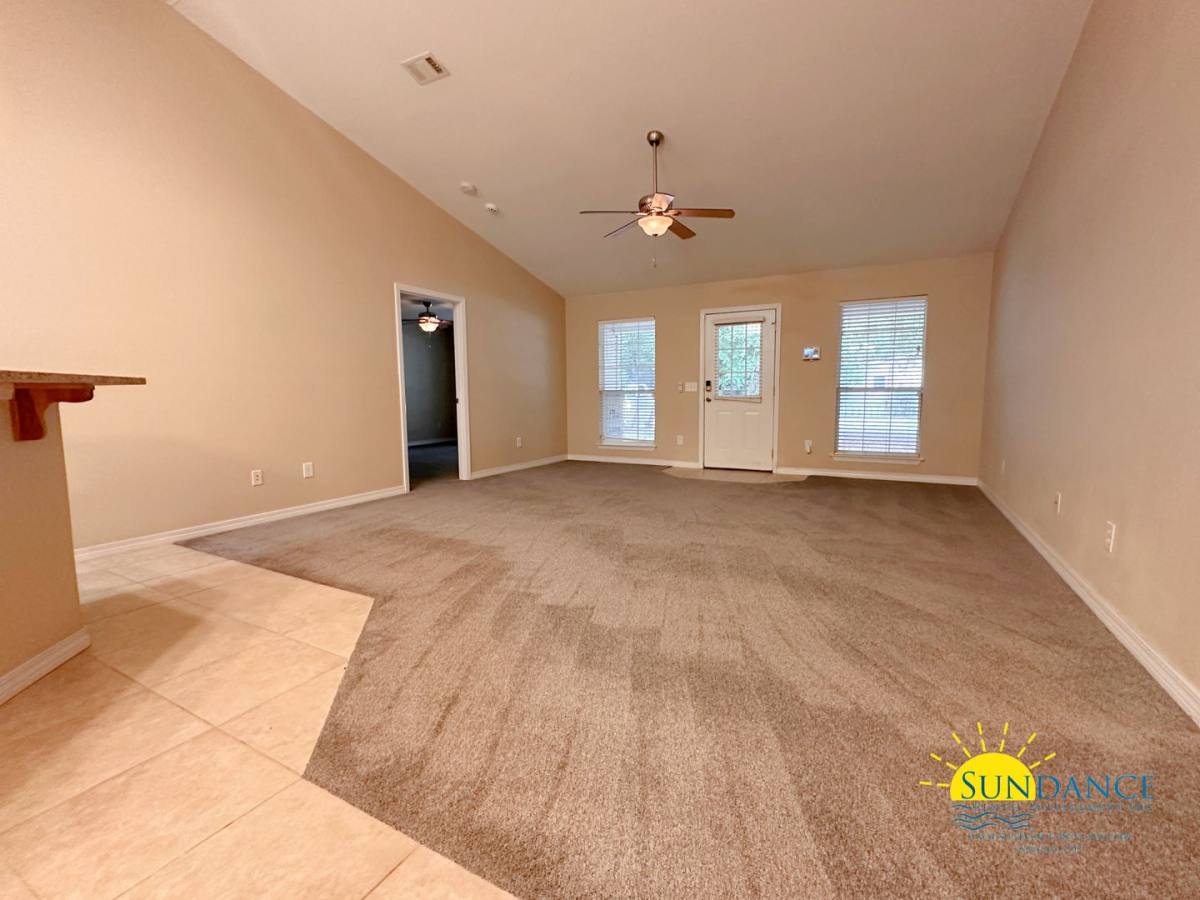 House for rent at 8484 Randall Dr, Navarre, FL 32566