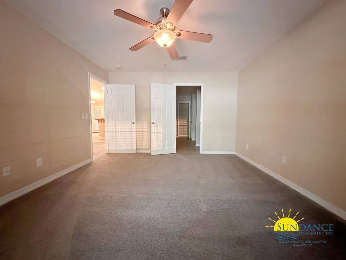 House for rent at 8484 Randall Dr, Navarre, FL 32566