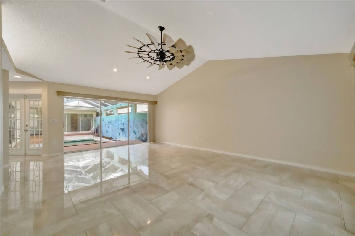 House for rent at 1016 Harbor Town Dr, Venice, FL 34292