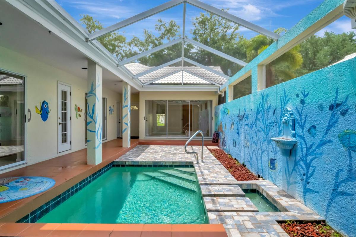 House for rent at 1016 Harbor Town Dr, Venice, FL 34292