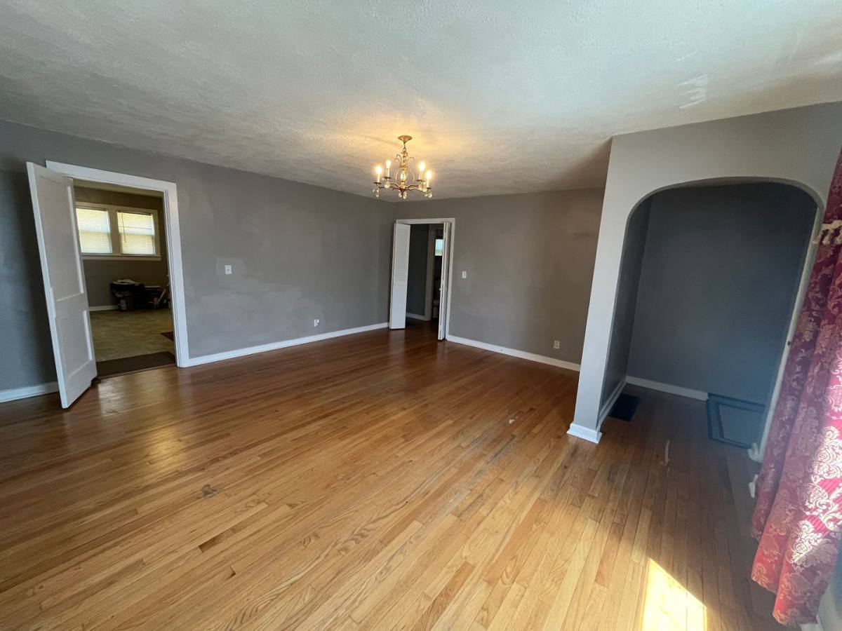 House for rent at 2016 Salu St, Alton, IL 62002