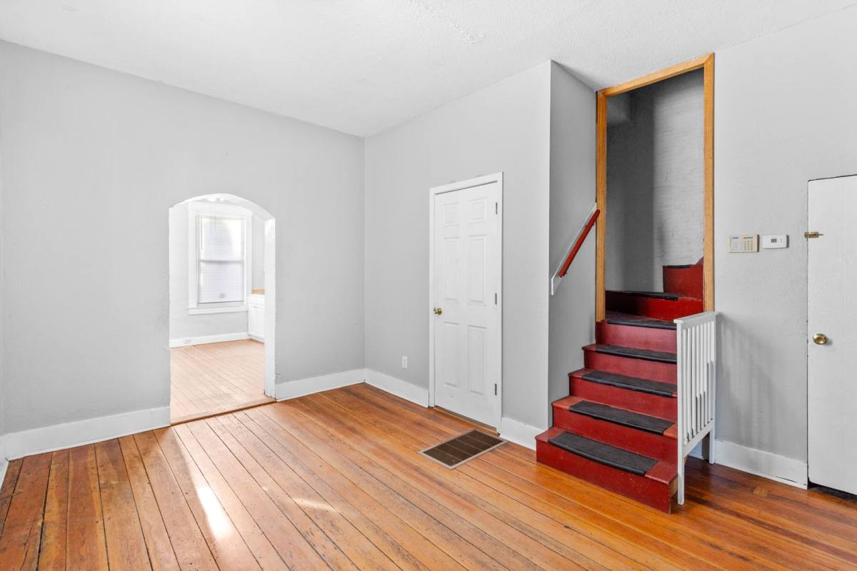 Apartment for rent at 7614 Virginia Ave, Saint Louis, MO 63111