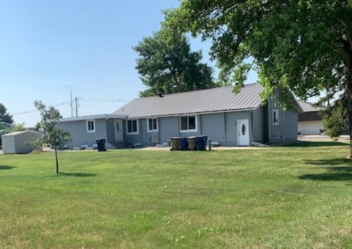 Apartment for rent at 520 9th St SE, Watertown, SD 57201