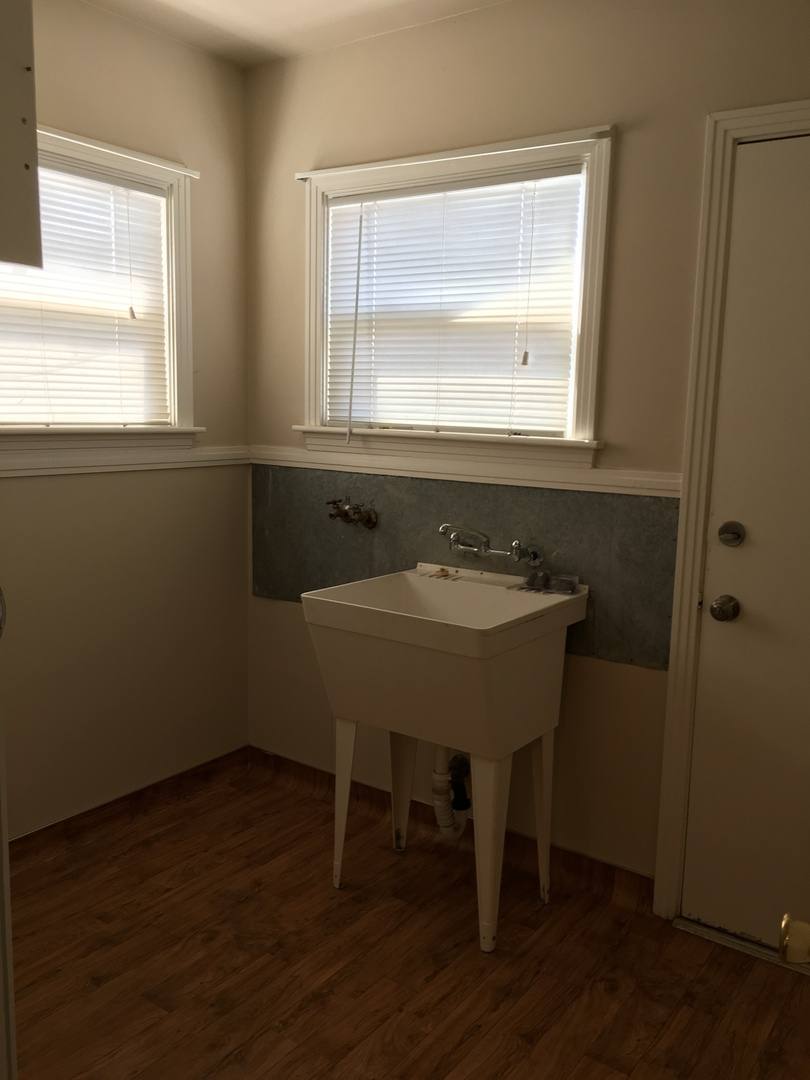 House for rent at 10327 Linden Rd, Dos Palos, CA 93620
