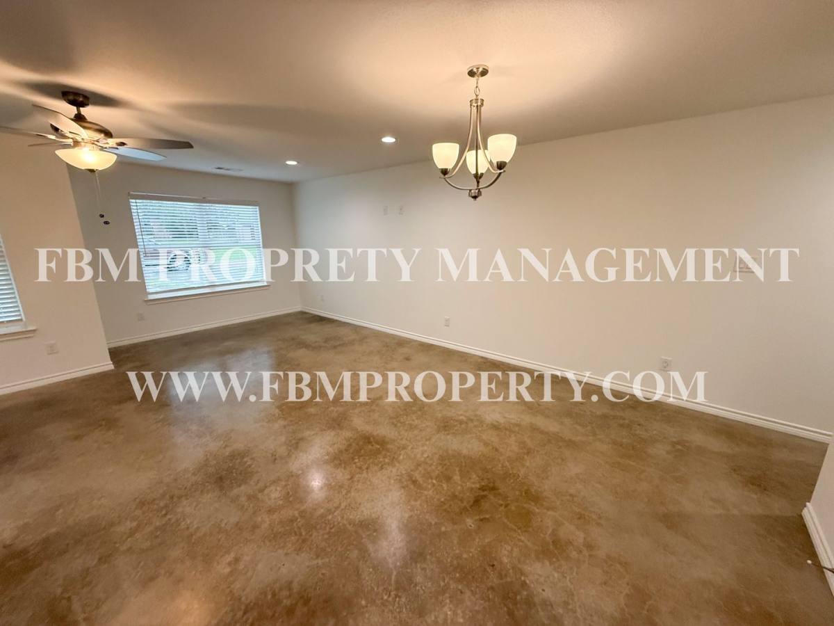 Apartment for rent at 112-114 E Camden St, Rice, TX 75155