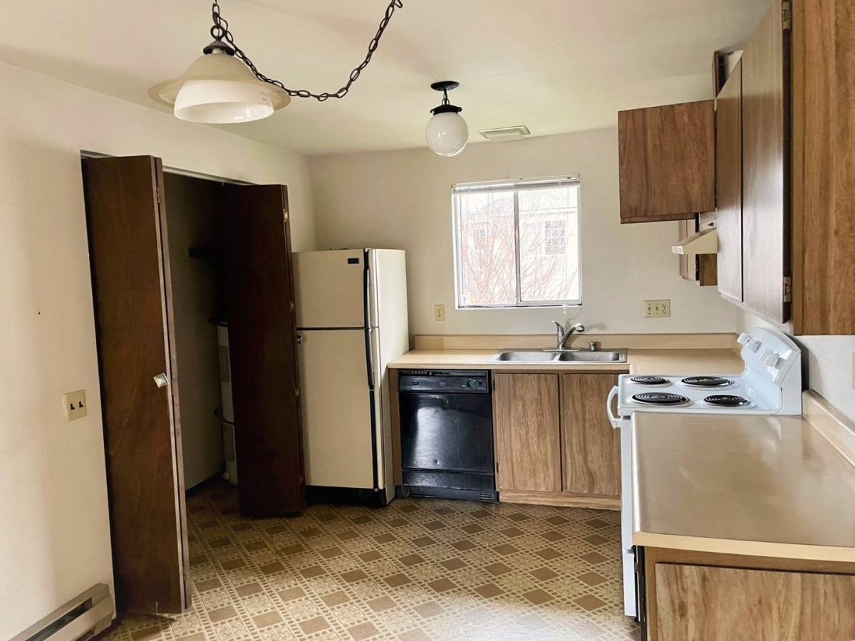 Apartment for rent at 2329 Orleans St, Bellingham, WA 98229