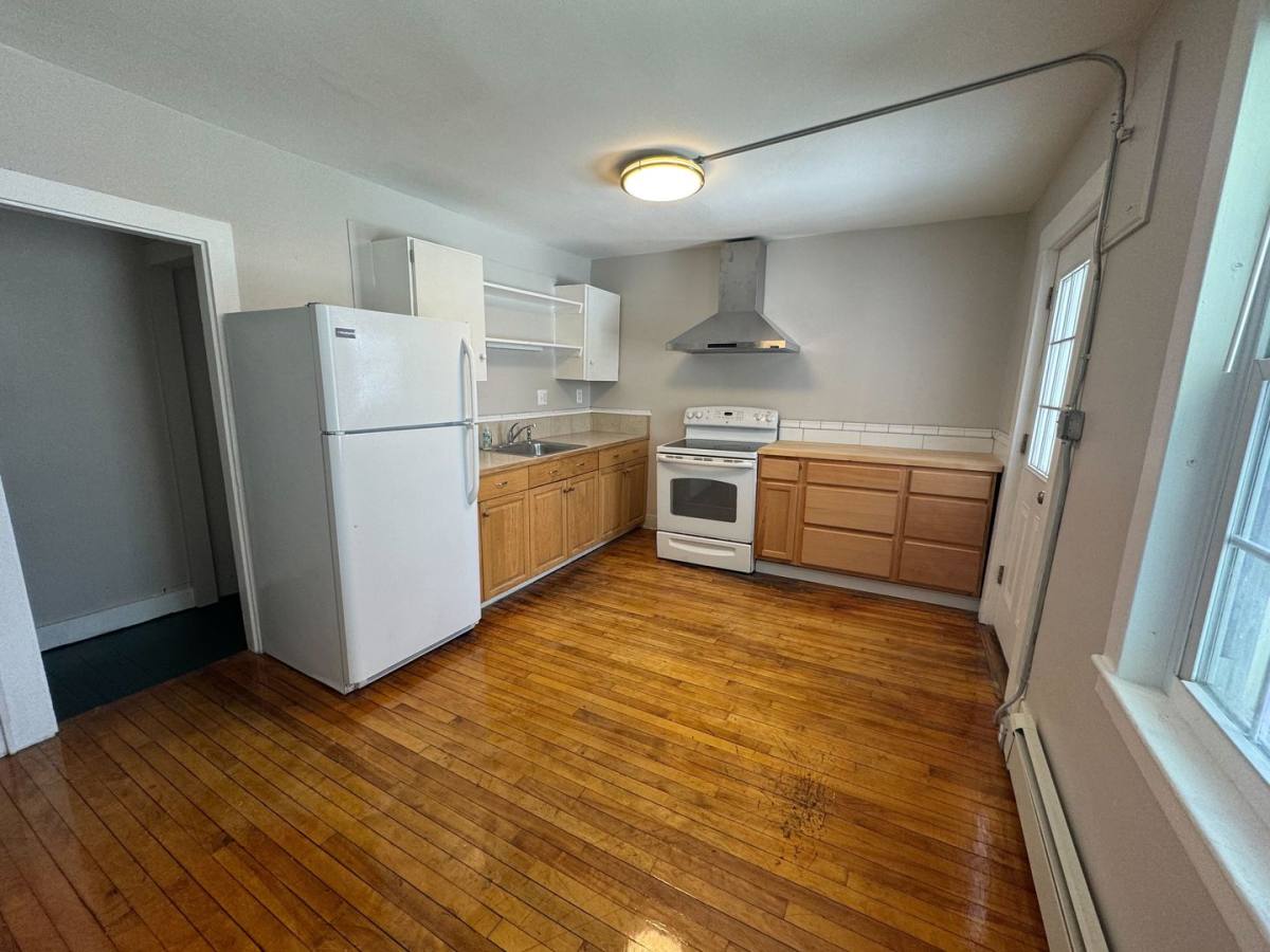 Apartment for rent at 16 Glidden St, Claremont, NH 03743