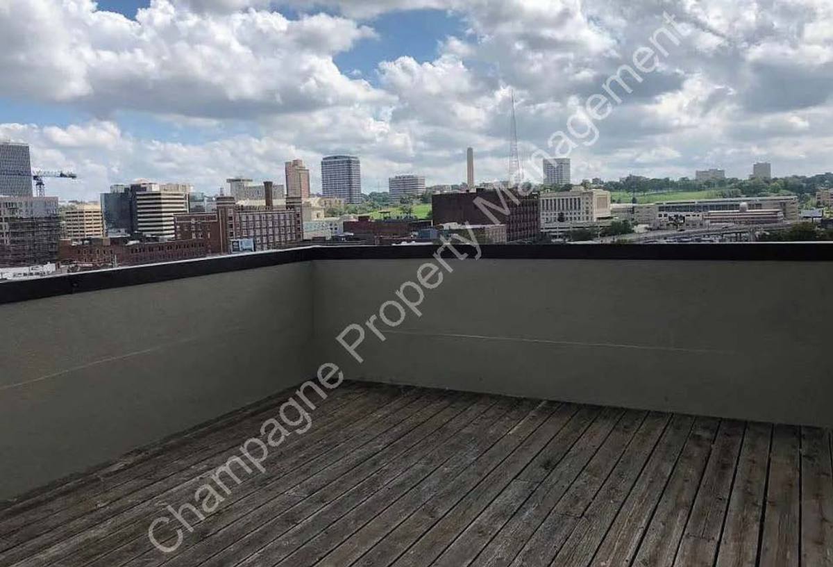 Apartment for rent at 1820 Washington St, Kansas City, MO 64108