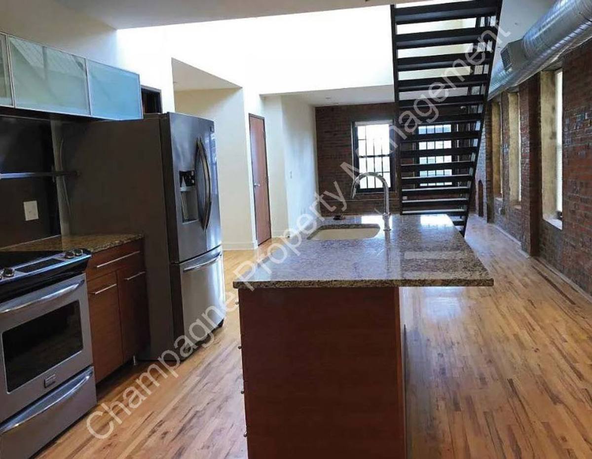 Apartment for rent at 1820 Washington St, Kansas City, MO 64108