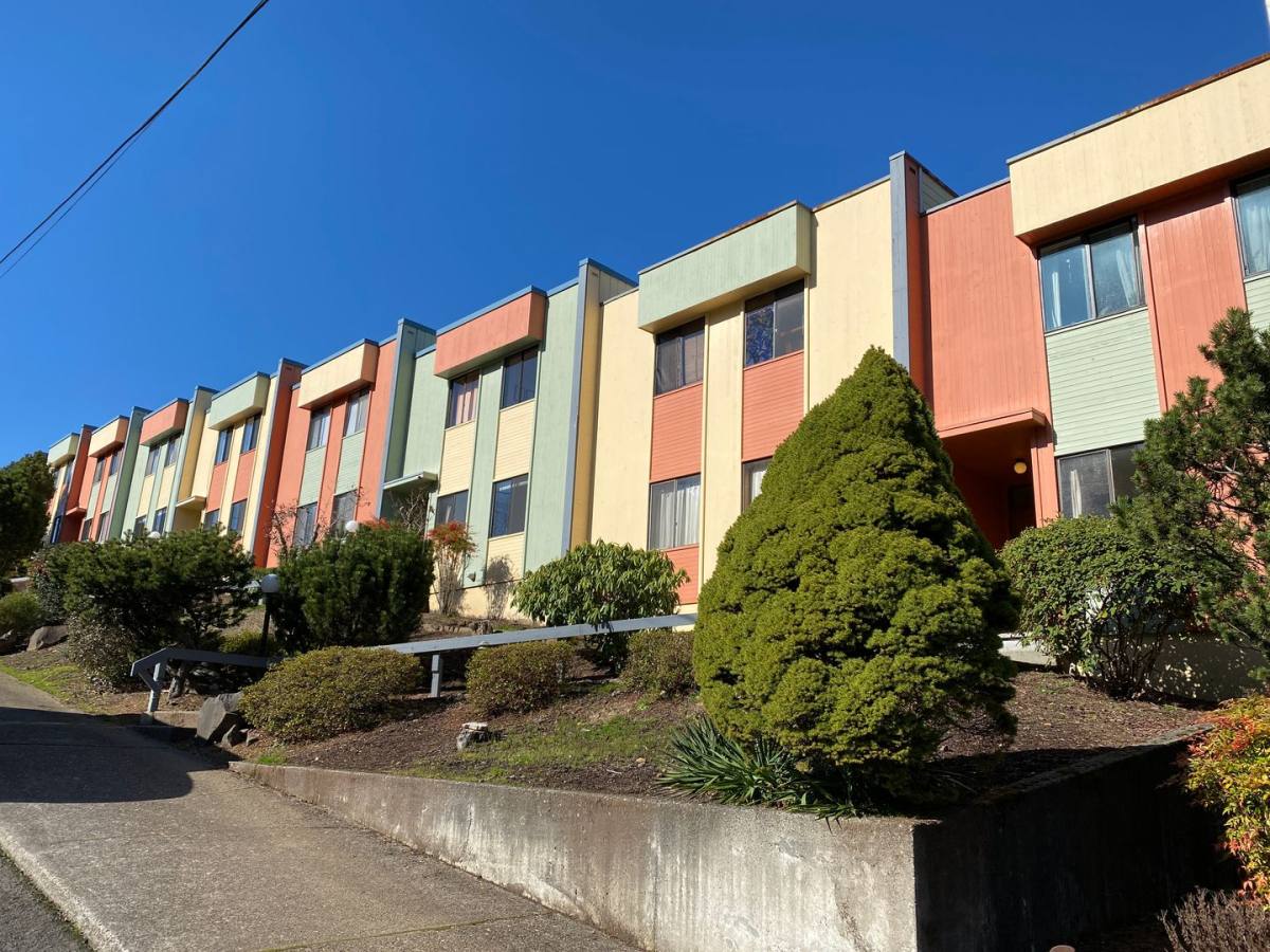 Apartment for rent at 1000-1046 Grand Ave, Astoria, OR 97103