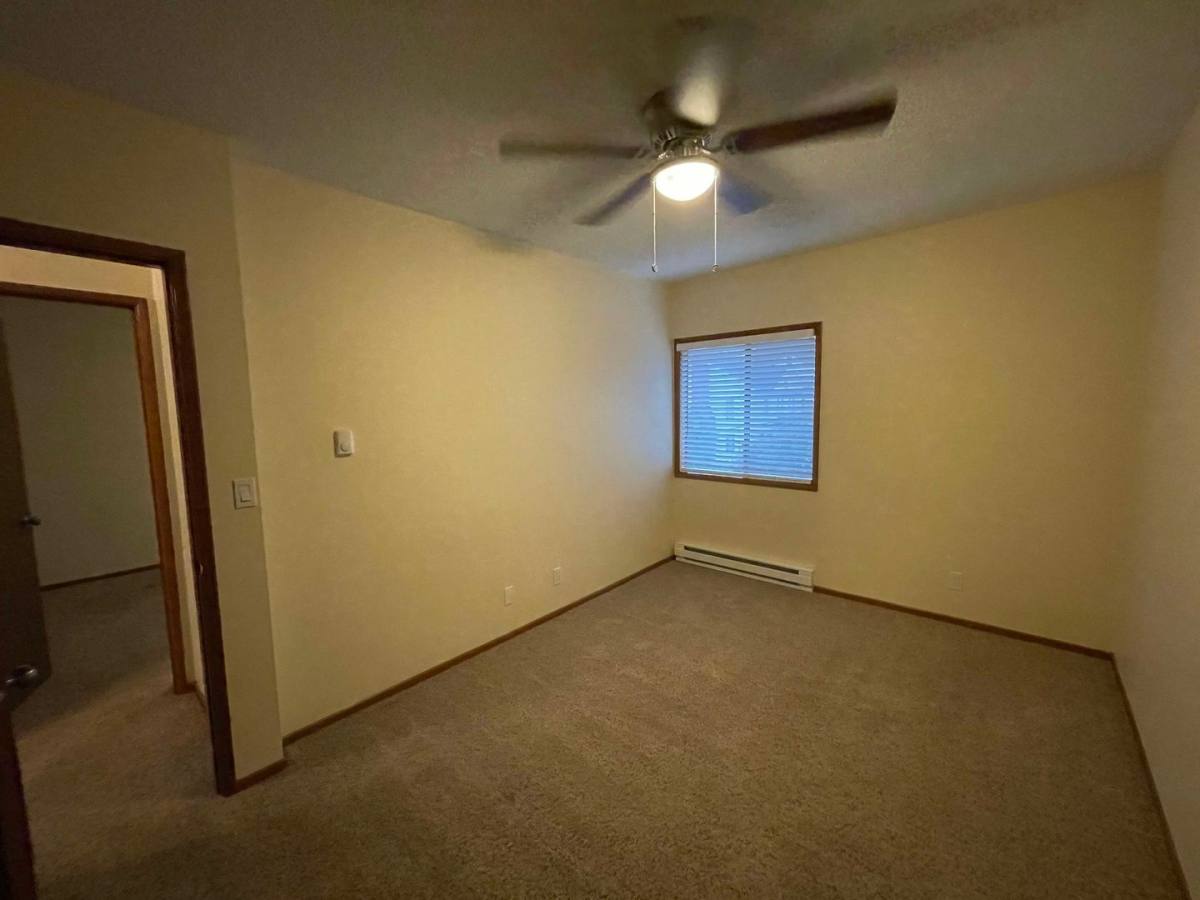Apartment for rent at 1000-1046 Grand Ave, Astoria, OR 97103