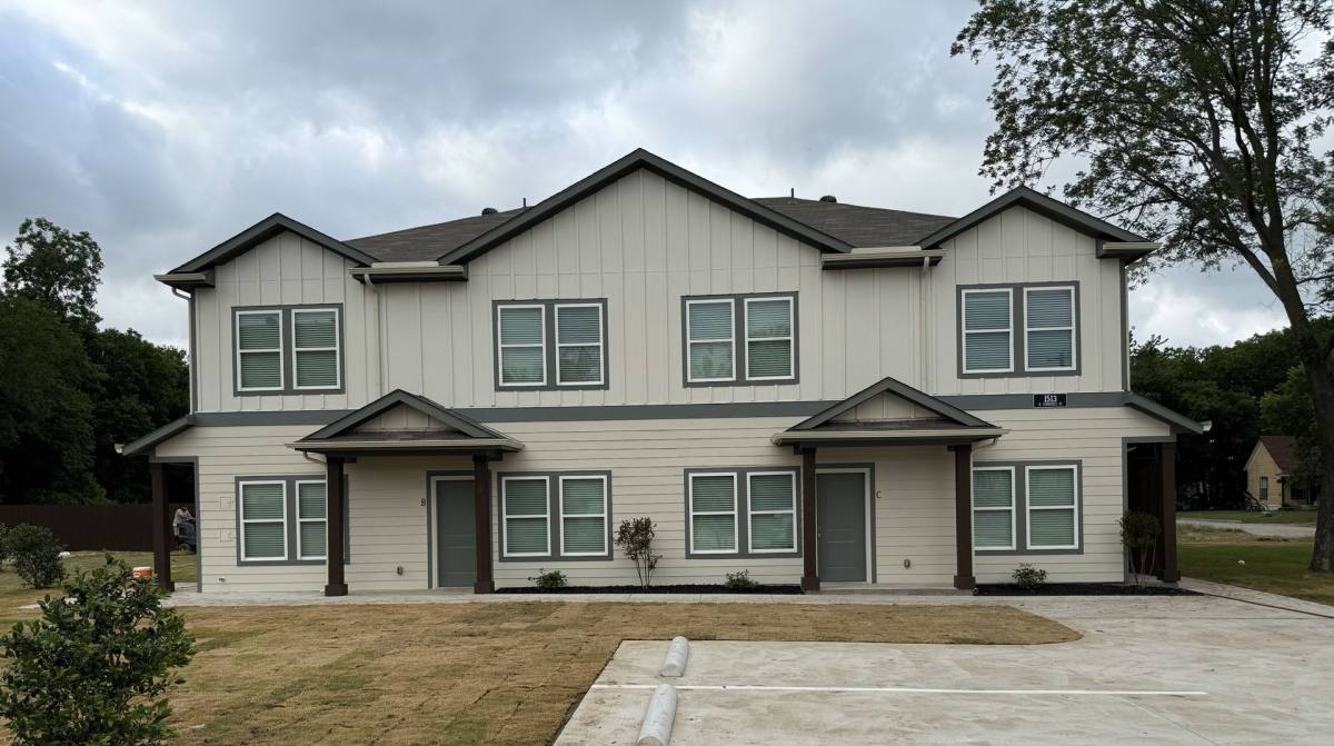 Apartment for rent at 1513 N Commerce St, Gainesville, TX 76240