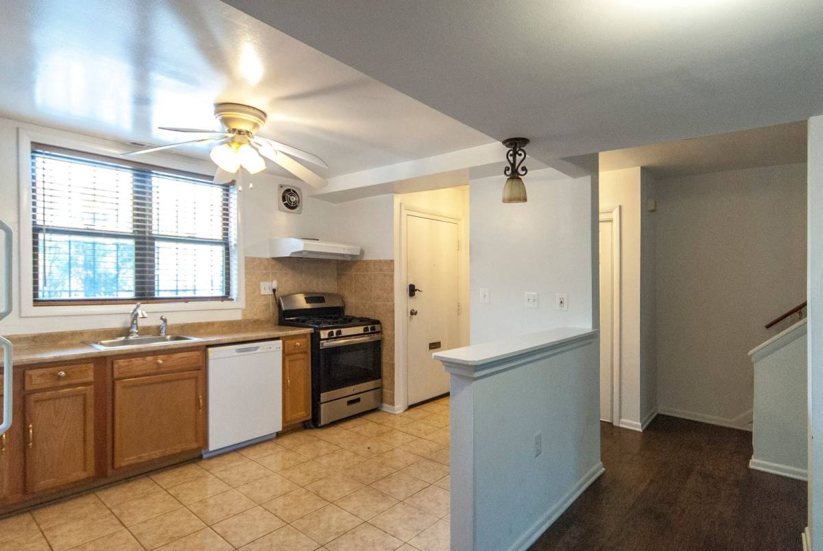 Apartment for rent at 1346 S St NW, Washington, DC 20009