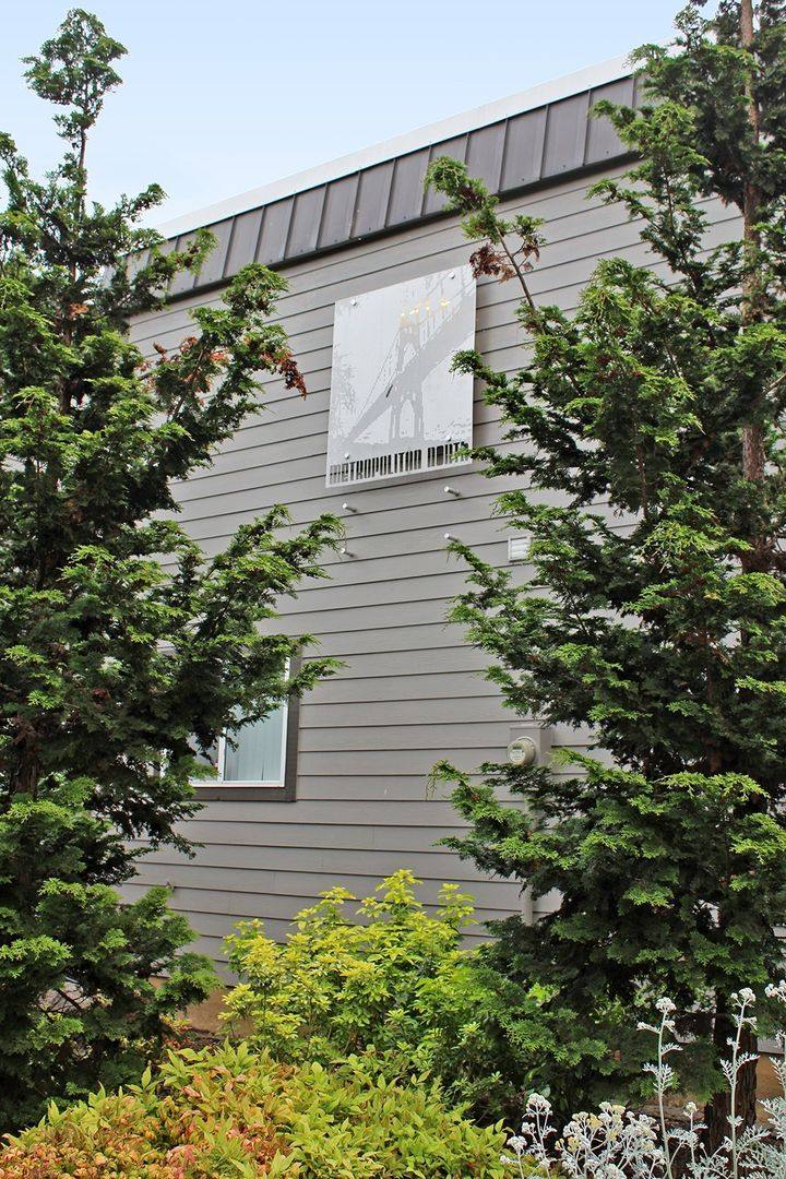 Apartment for rent at 9222 N Lombard St, Portland, OR 97203
