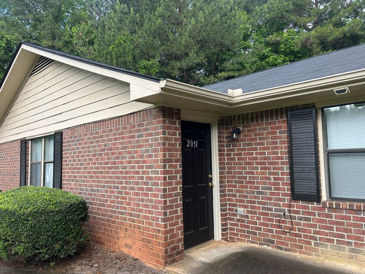 Townhouse for rent at 2051 Cantrell Lane, Bogart, GA 30622