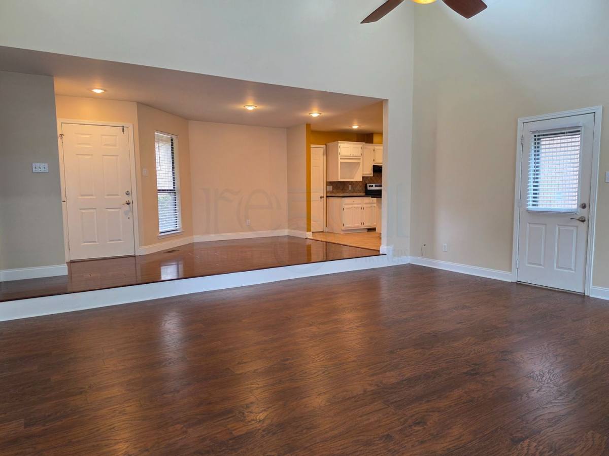 House for rent at 6 Woodlore Court, Little Rock, AR 72211