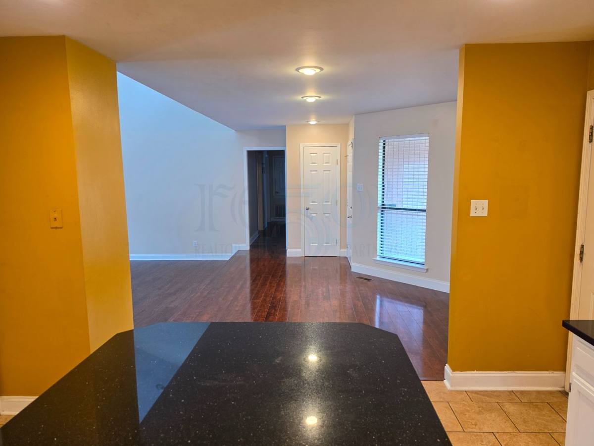 House for rent at 6 Woodlore Court, Little Rock, AR 72211