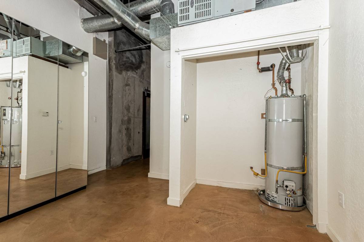 Condo for rent at 3240 Peralta St, Emeryville, CA 94608
