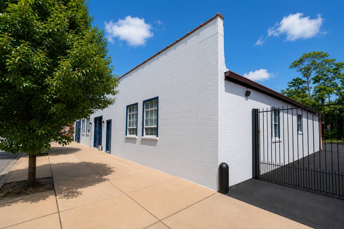 Apartment for rent at 3305 Park Ave, Saint Louis, MO 63104