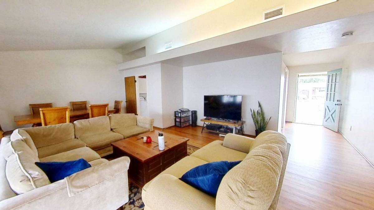 House for rent at 5310 Redding Rd, San Diego, CA 92115