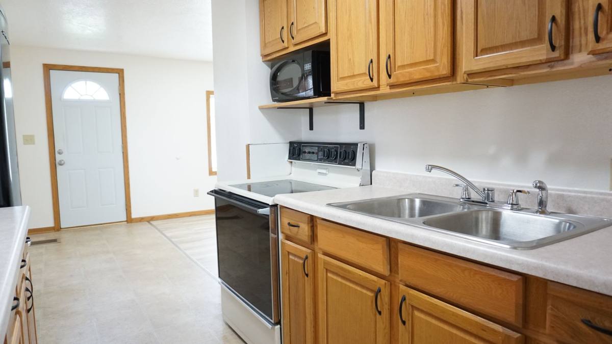 House for rent at 1111 7th St SW, Minot, ND 58701