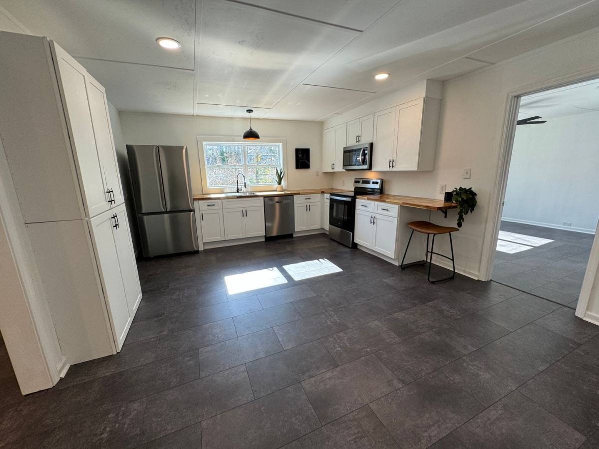 Apartment for rent at 818 Maple Ave, Rome, GA 30161