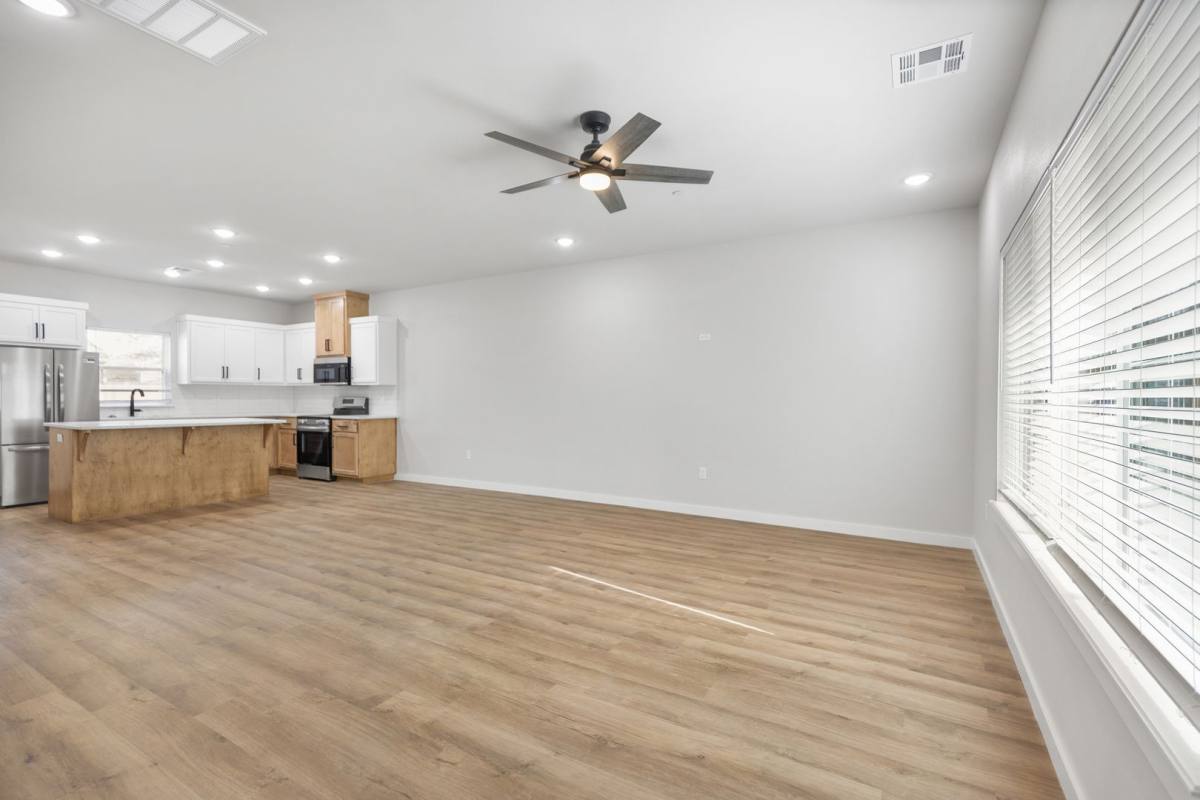 Townhouse for rent at 126 E Midway St, Broken Arrow, OK 74012