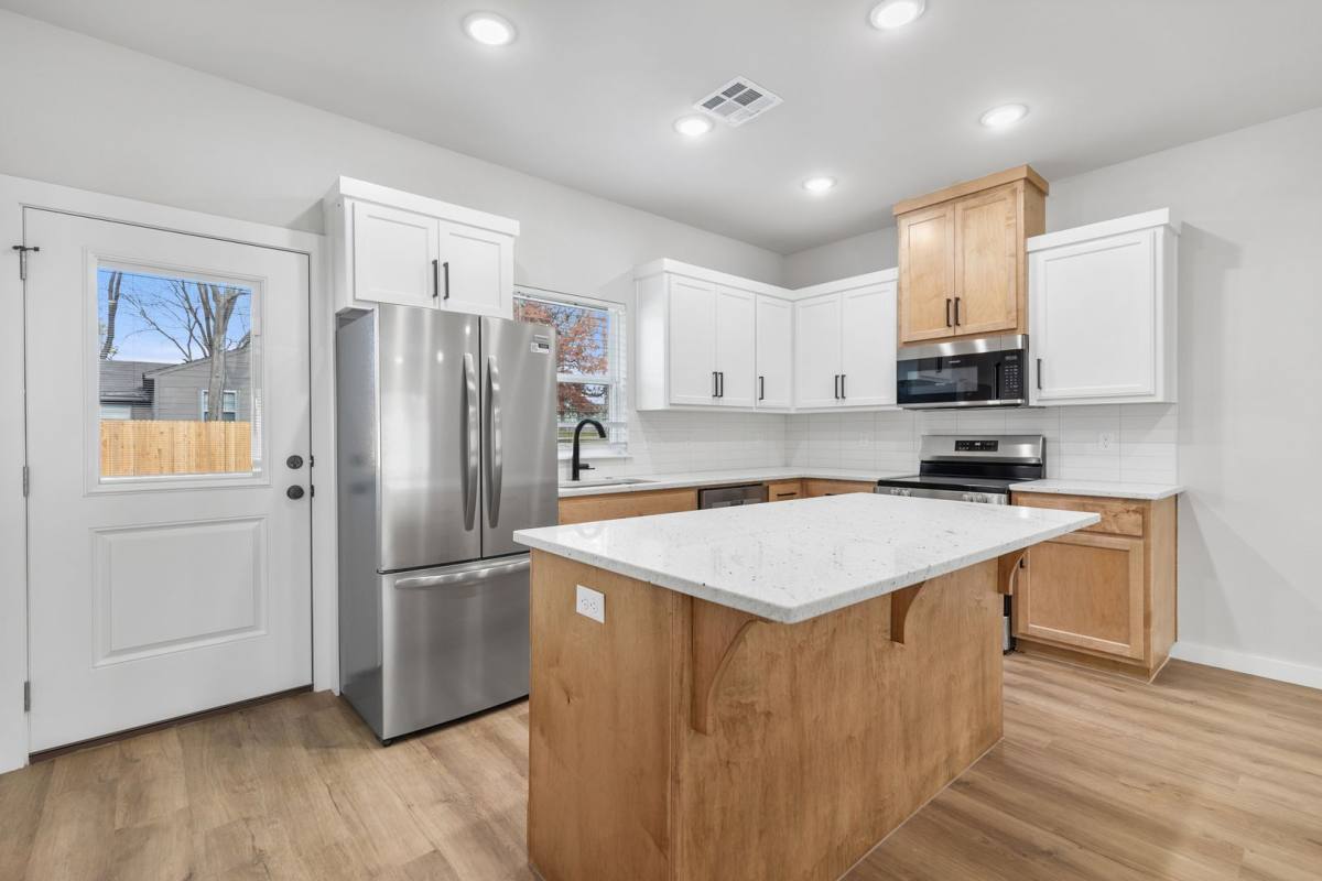 Townhouse for rent at 126 E Midway St, Broken Arrow, OK 74012
