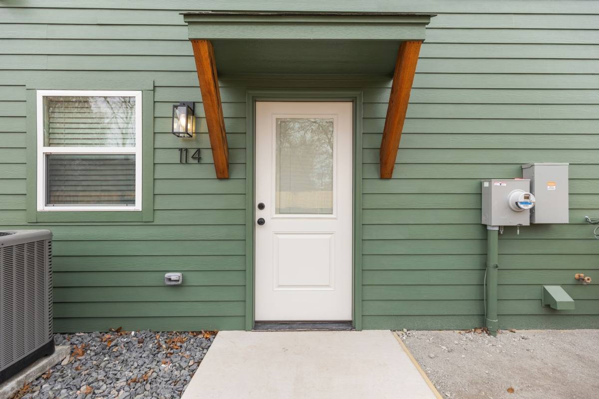 Townhouse for rent at 126 E Midway St, Broken Arrow, OK 74012
