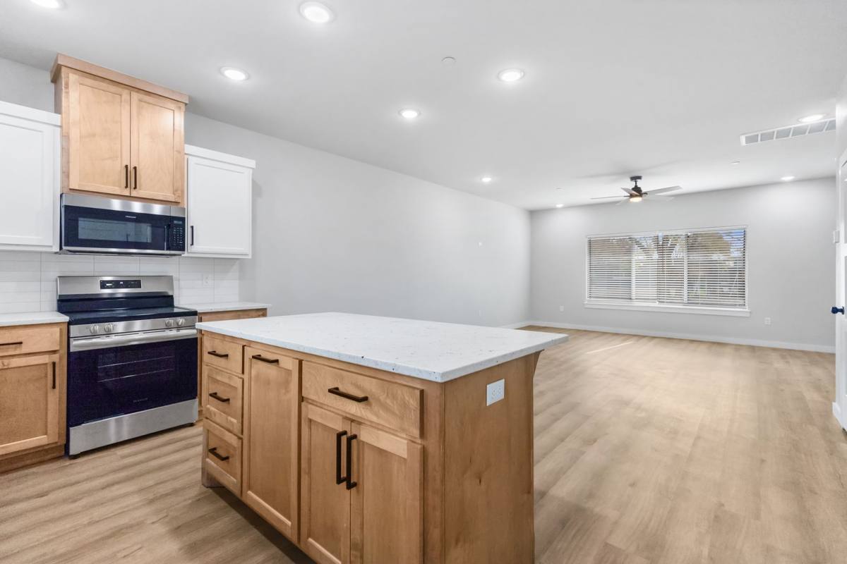 Townhouse for rent at 126 E Midway St, Broken Arrow, OK 74012