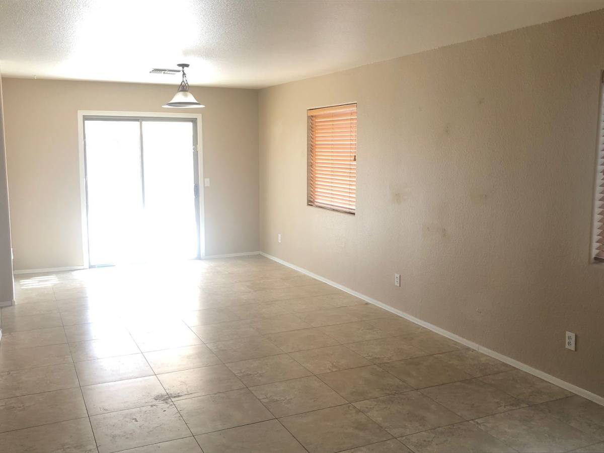House for rent at 1790 E Silktassel Trail, San Tan Valley, AZ 85143