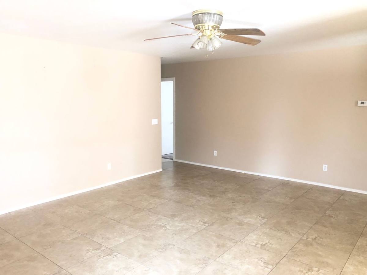 House for rent at 1790 E Silktassel Trail, San Tan Valley, AZ 85143