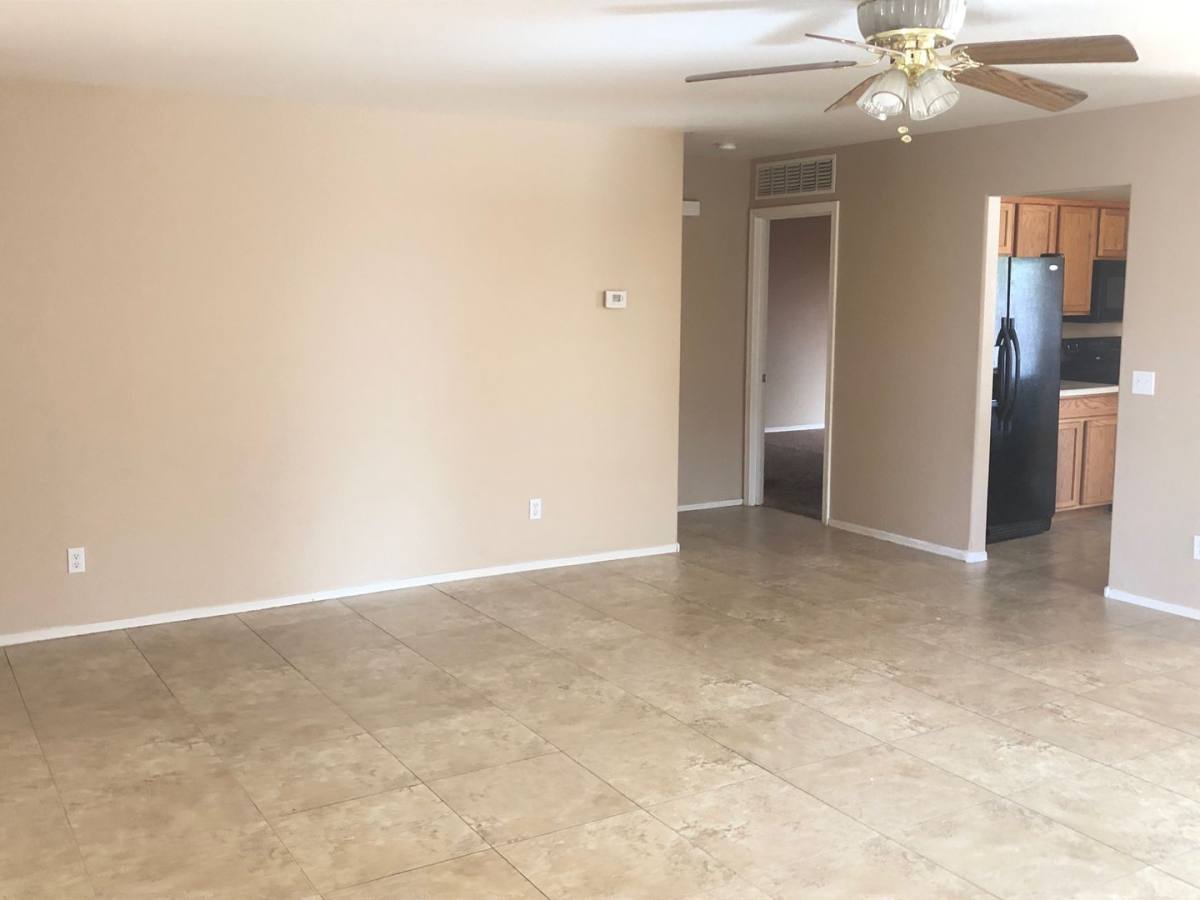 House for rent at 1790 E Silktassel Trail, San Tan Valley, AZ 85143