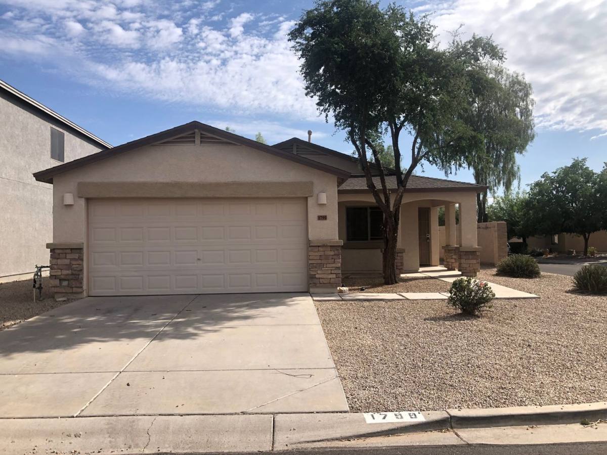 House for rent at 1790 E Silktassel Trail, San Tan Valley, AZ 85143