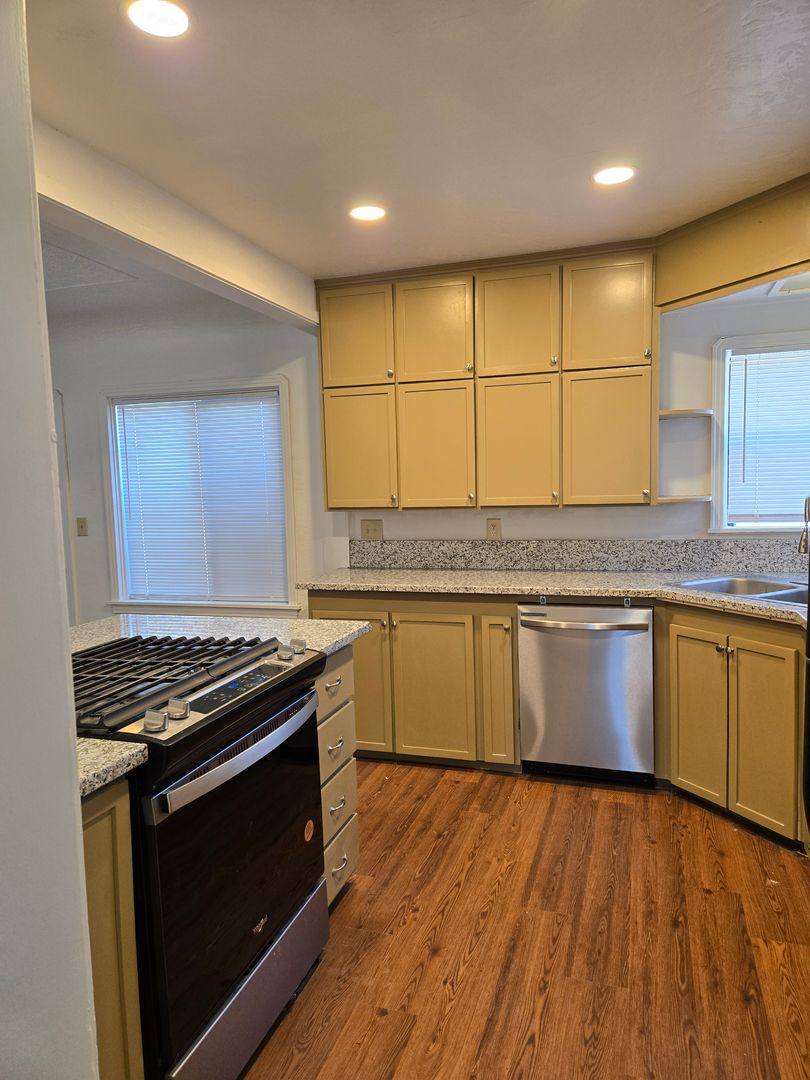 Apartment for rent at 1201 E Marshall St, Turlock, CA 95380