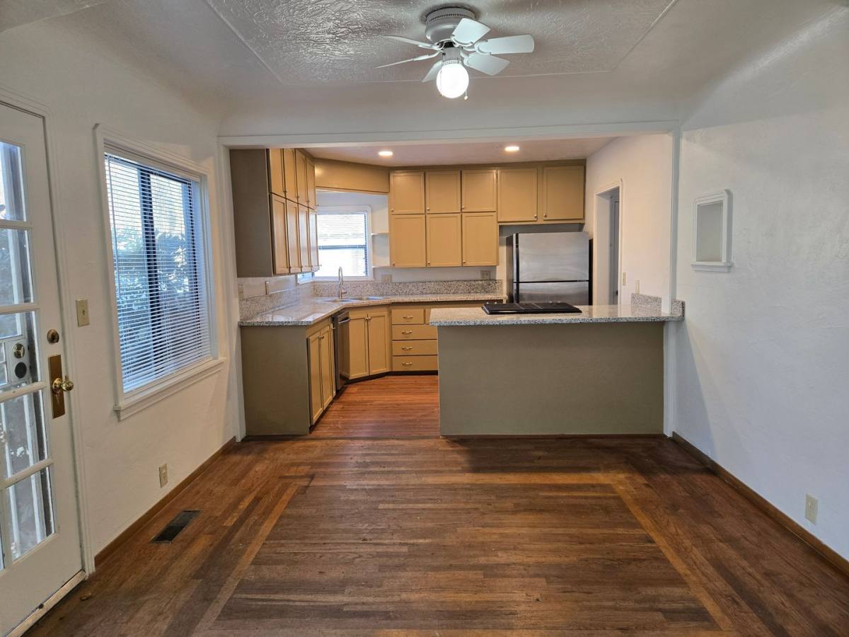 Apartment for rent at 1201 E Marshall St, Turlock, CA 95380