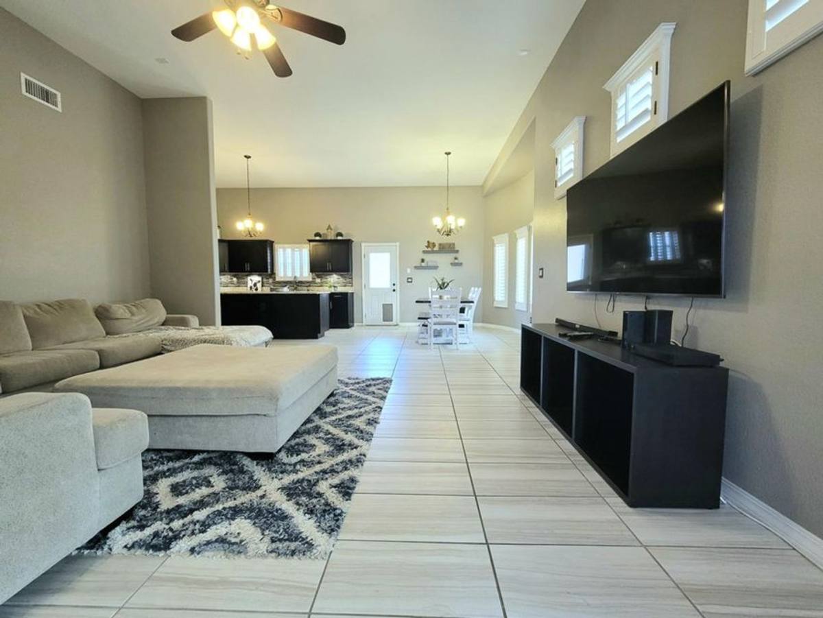 House for rent at 7852 Enchanted View, El Paso, TX 79911