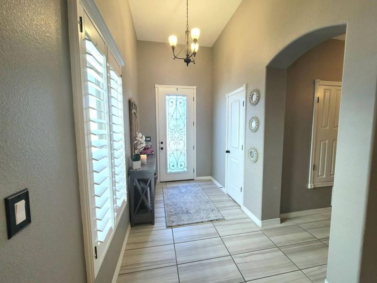 House for rent at 7852 Enchanted View, El Paso, TX 79911